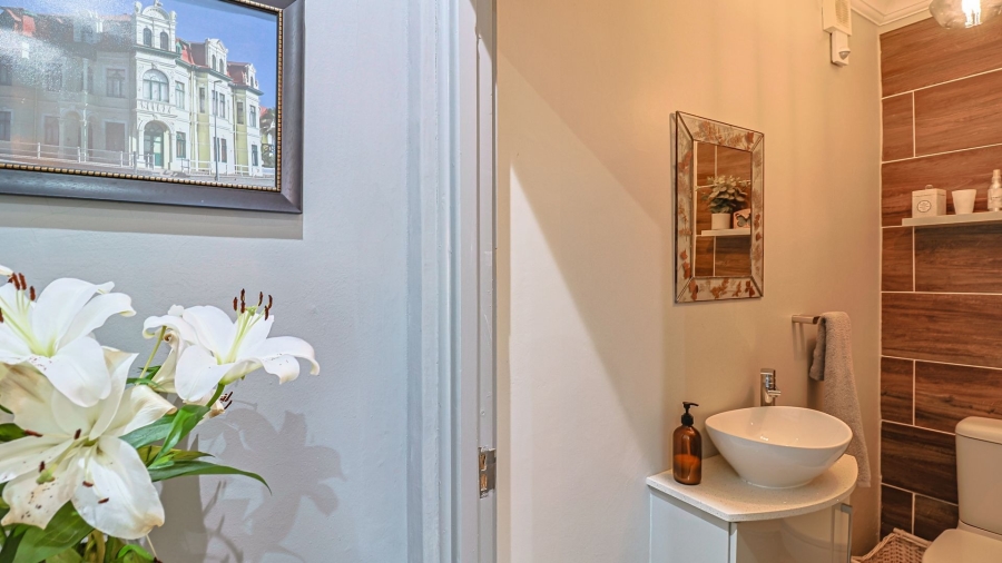 3 Bedroom Property for Sale in Boschdal North West